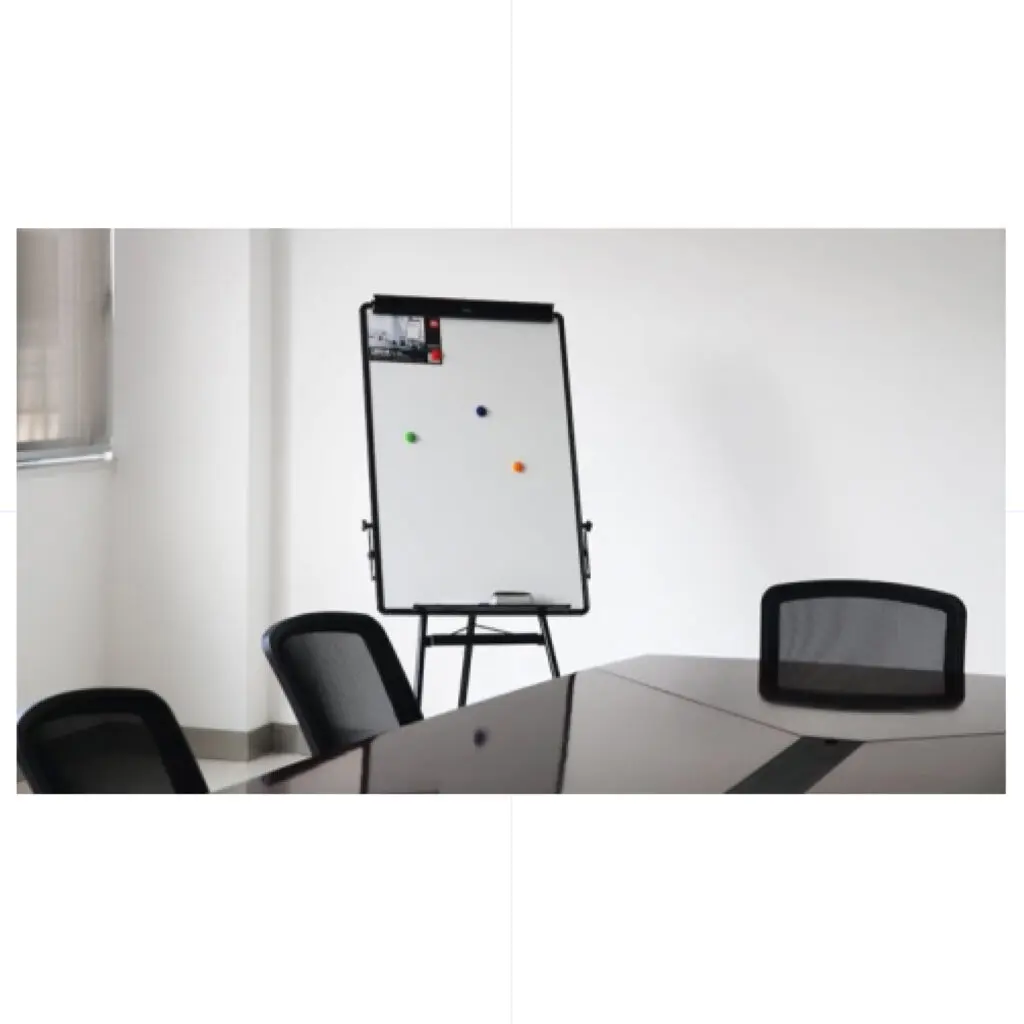 Deli Flip Chart & Whiteboard 60*90cm / Tripod / 7892 لوح فليب شارت ستاند