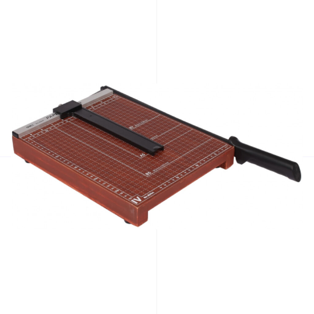 TRIMMER Paper Cutter B4 (38*30cm) Deli / 8013 مقطع ورق
